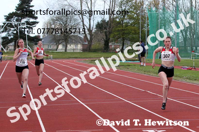 300 metres, 2021 NECAA Open Graded Meeting, Morpeth. Photo: David T. Hewitson/Sports for All Pics